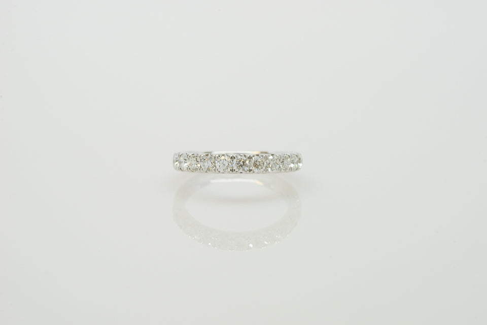 14K White Gold Shared Prong Ring with 1.00tw Diamonds