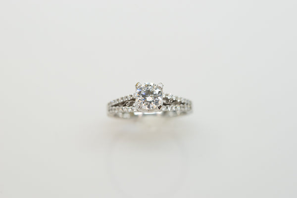14K White Gold Diamond Semi-Mount Engagement Ring with 0.25tcw Round Diamonds