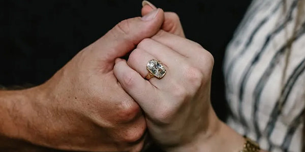 It Girl Engagement Ring Inspiration: Styles That Steal the Spotlight
