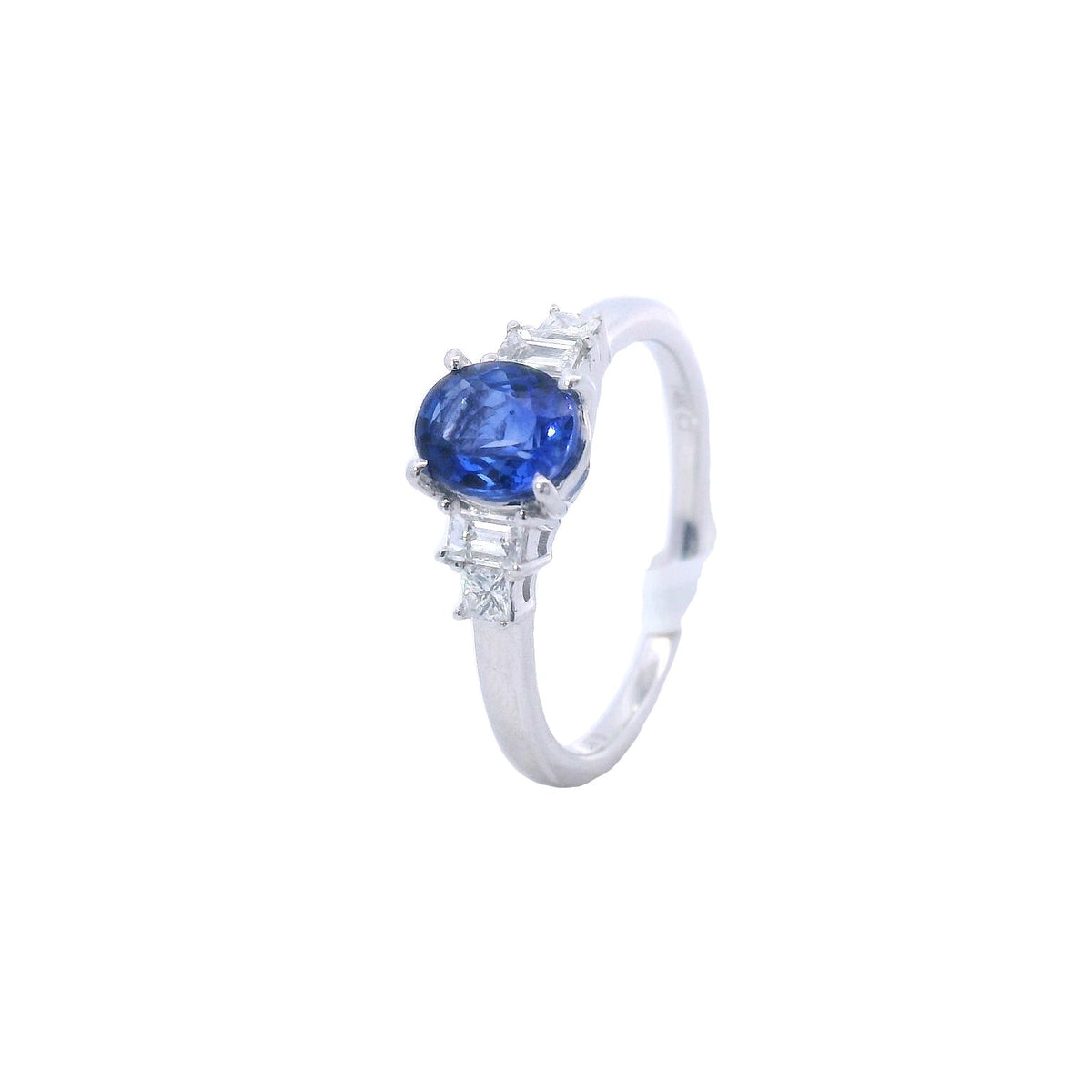 Estate White Gold Blue Sapphire and Diamond Fashion Ring