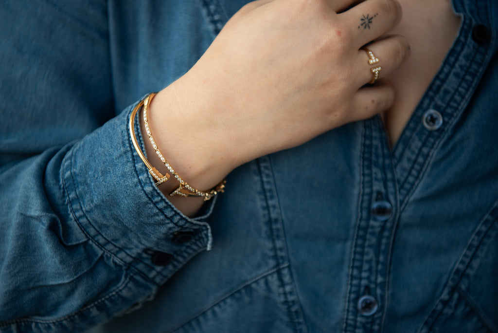 Estate Tiffany Yellow Gold T Diamond Wire Bracelet