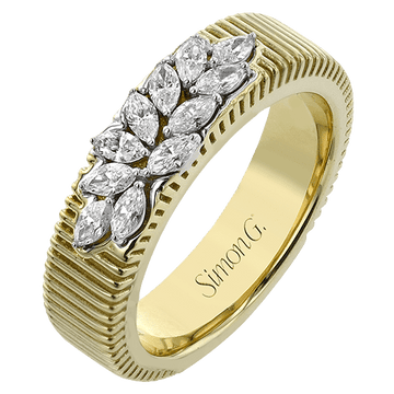 Fashion Ring In 18k Gold With Diamonds - Simon G. Jewelry