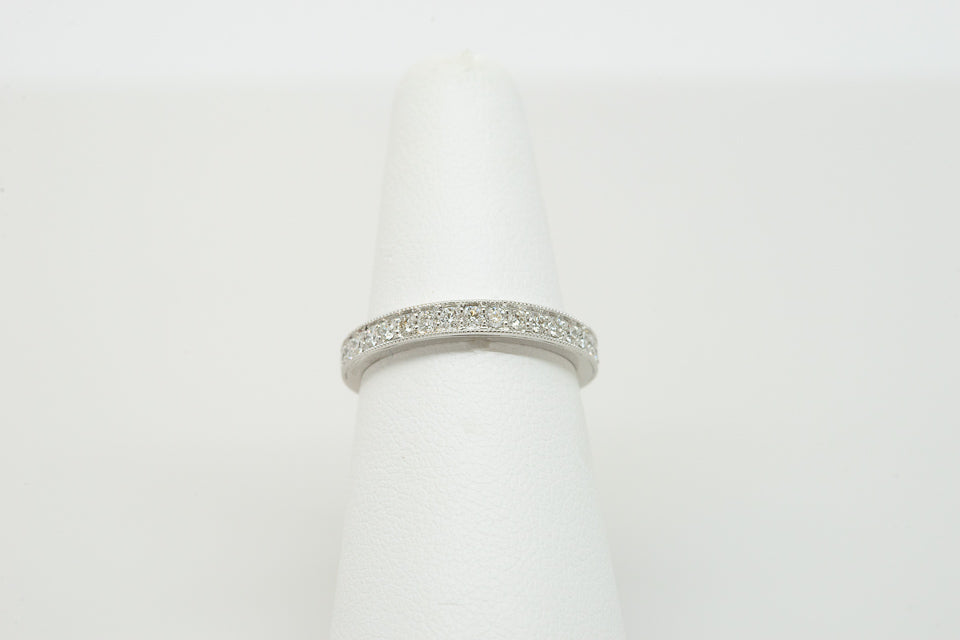 14K White Gold Shared Prong with Milgrain Edge Wedding Ring with Diamonds