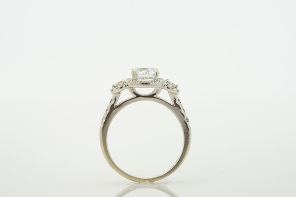 14K White Gold Diamond Halo Engagement Ring with 0.58tcw Round Diamonds